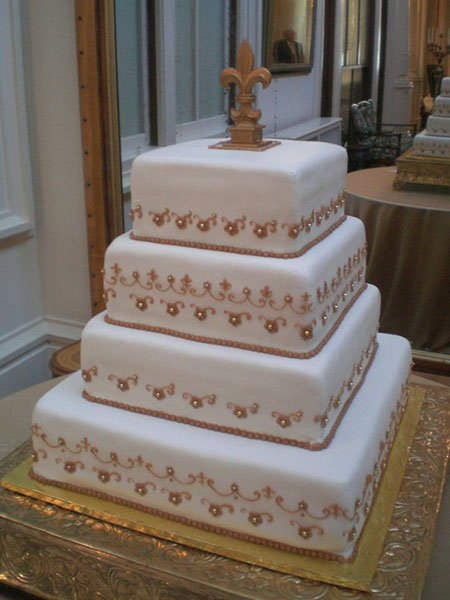 Wedding Cake 105